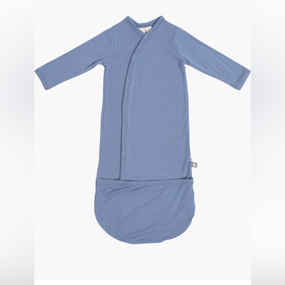 Newborn Bundler Snap Gown
